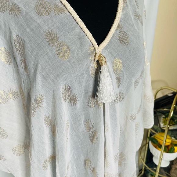 Pool to party open shoulder dress pineapple 🍍 prints dress cover NWT ONE SIZE - Picture 2 of 10